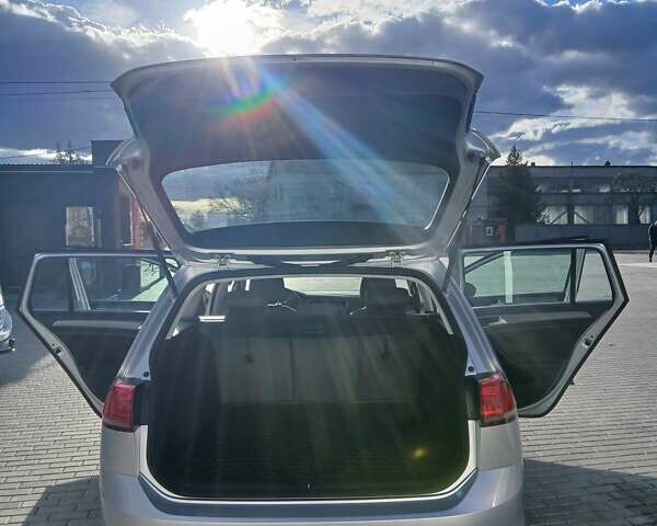 Фольксваген Гольф 2015 в Червонограде на Automoto.ua Серый Фольксваген Гольф, объемом двигателя 1.6 л и пробегом 214 тыс. км за 10600 $, фото 4 на Automoto.ua