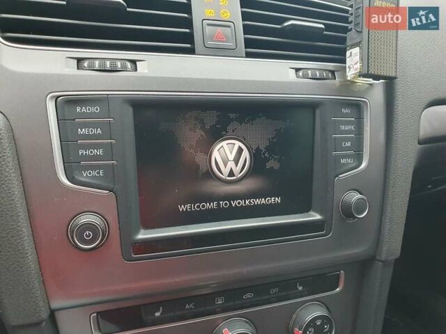 Серый Фольксваген Гольф, объемом двигателя 1.6 л и пробегом 170 тыс. км за 7999 $, фото 1 на Automoto.ua