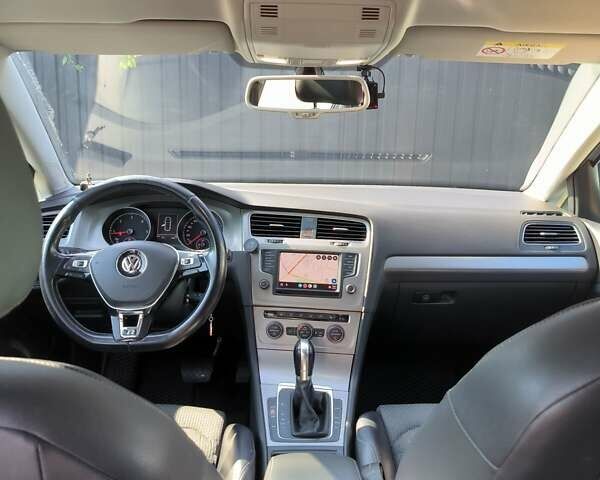 Серый Фольксваген Гольф, объемом двигателя 2 л и пробегом 274 тыс. км за 12900 $, фото 2 на Automoto.ua