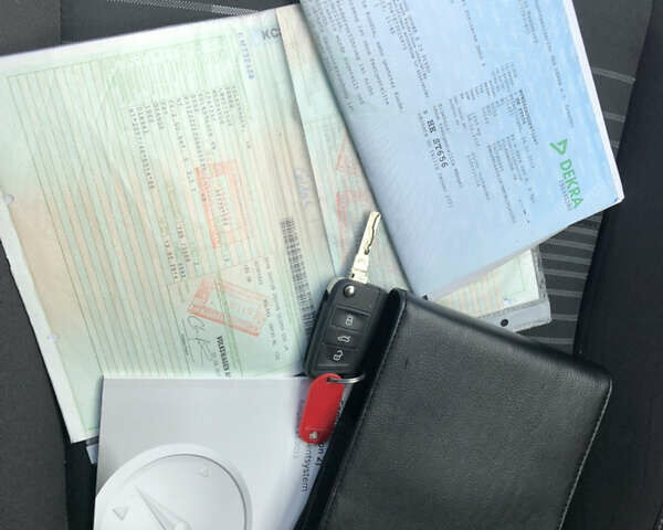 Серый Фольксваген Гольф, объемом двигателя 1.6 л и пробегом 242 тыс. км за 10200 $, фото 18 на Automoto.ua