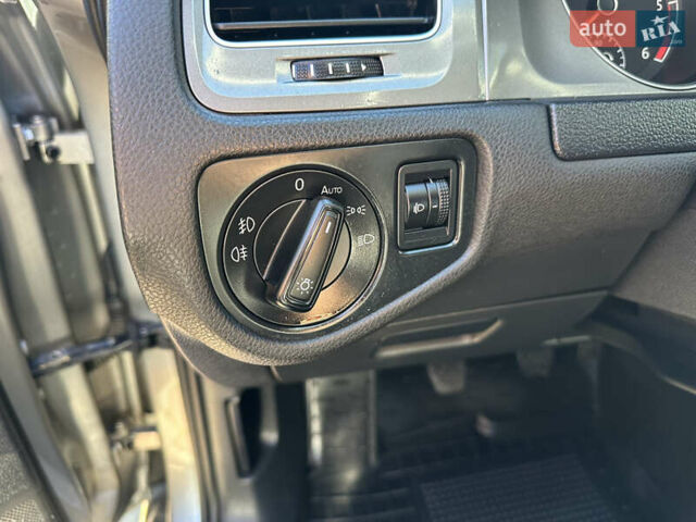 Фольксваген Гольф 2015 в Червонограде на Automoto.ua Серый Фольксваген Гольф, объемом двигателя 1.6 л и пробегом 223 тыс. км за 12157 $, фото 34 на Automoto.ua