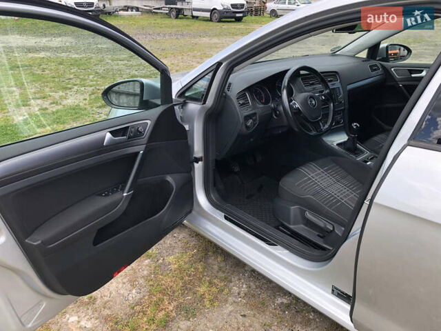 Серый Фольксваген Гольф, объемом двигателя 1.6 л и пробегом 242 тыс. км за 10200 $, фото 8 на Automoto.ua