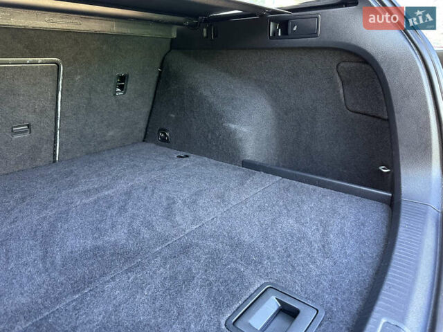 Серый Фольксваген Гольф, объемом двигателя 1.6 л и пробегом 223 тыс. км за 12048 $, фото 27 на Automoto.ua