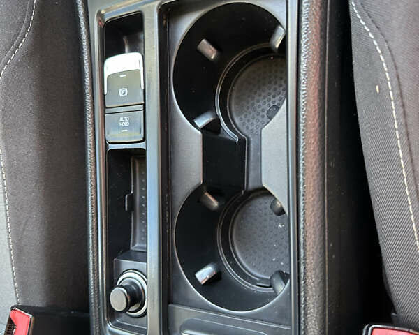 Фольксваген Гольф 2015 в Червонограде на Automoto.ua Серый Фольксваген Гольф, объемом двигателя 1.6 л и пробегом 223 тыс. км за 12157 $, фото 82 на Automoto.ua