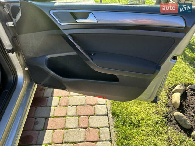 Фольксваген Гольф 2015 в Червонограде на Automoto.ua Серый Фольксваген Гольф, объемом двигателя 1.6 л и пробегом 223 тыс. км за 12157 $, фото 72 на Automoto.ua