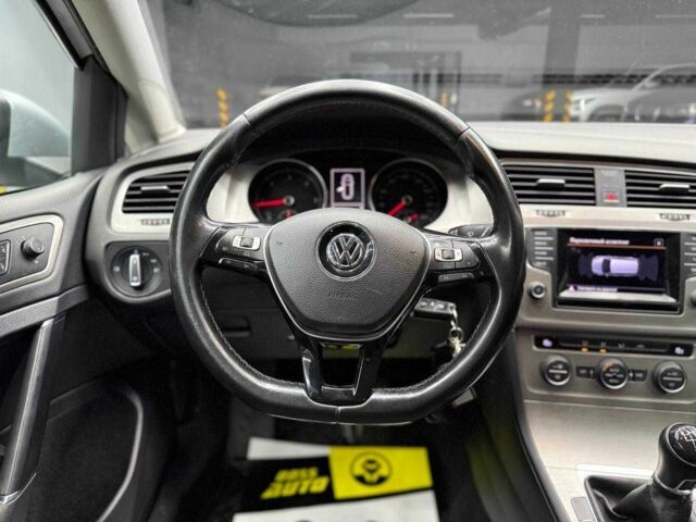 Серый Фольксваген Гольф, объемом двигателя 1.6 л и пробегом 461 тыс. км за 10700 $, фото 10 на Automoto.ua