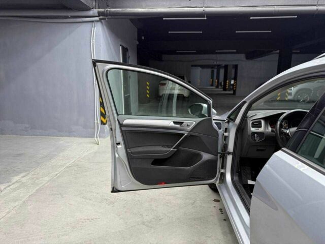 Серый Фольксваген Гольф, объемом двигателя 1.6 л и пробегом 461 тыс. км за 10700 $, фото 23 на Automoto.ua