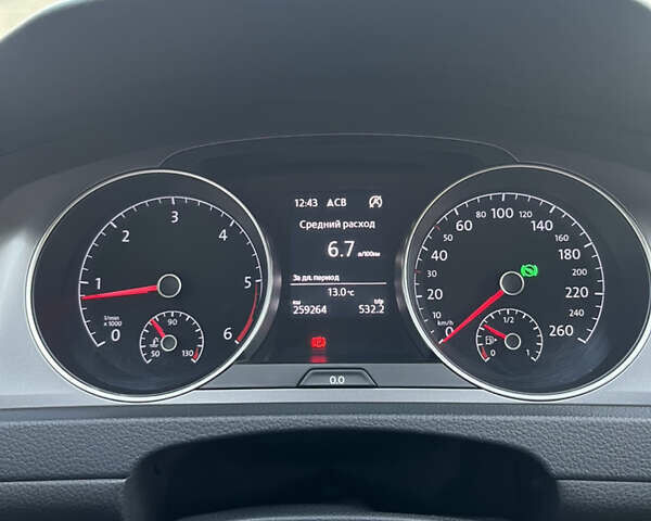 Серый Фольксваген Гольф, объемом двигателя 1.6 л и пробегом 260 тыс. км за 11700 $, фото 18 на Automoto.ua