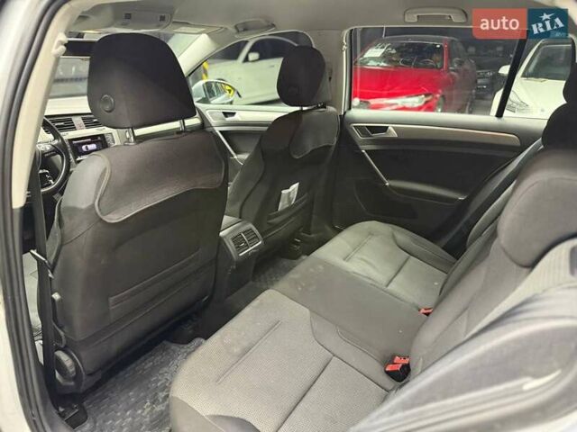 Сірий Фольксваген Гольф, об'ємом двигуна 1.6 л та пробігом 461 тис. км за 10700 $, фото 14 на Automoto.ua