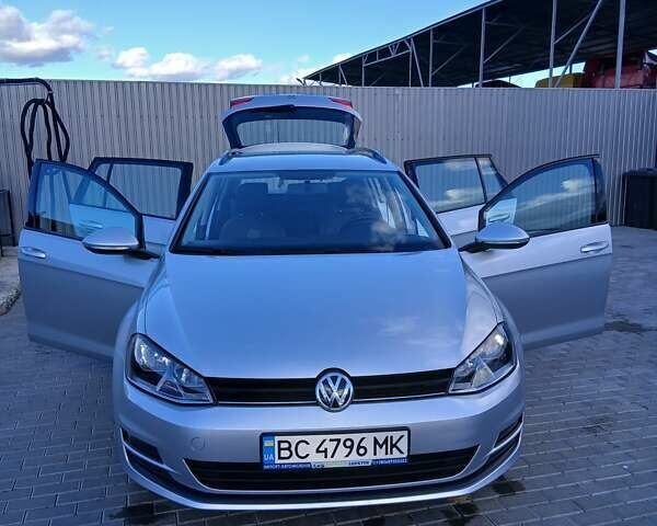 Фольксваген Гольф 2015 в Червонограде на Automoto.ua Серый Фольксваген Гольф, объемом двигателя 1.6 л и пробегом 214 тыс. км за 10600 $, фото 1 на Automoto.ua