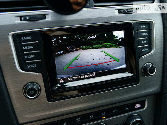 Серый Фольксваген Гольф, объемом двигателя 1.6 л и пробегом 250 тыс. км за 11100 $, фото 25 на Automoto.ua