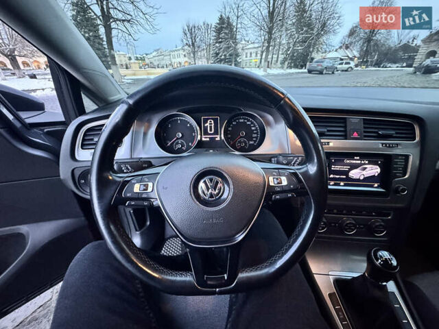 Серый Фольксваген Гольф, объемом двигателя 1.6 л и пробегом 303 тыс. км за 9300 $, фото 34 на Automoto.ua