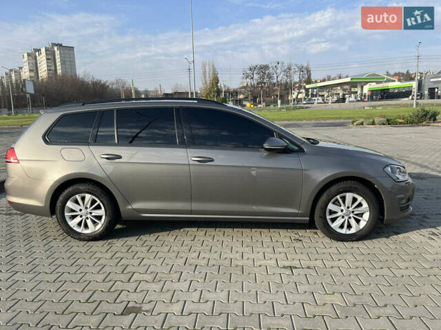 Серый Фольксваген Гольф, объемом двигателя 1.6 л и пробегом 260 тыс. км за 11700 $, фото 2 на Automoto.ua