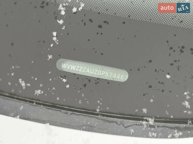 Серый Фольксваген Гольф, объемом двигателя 2 л и пробегом 275 тыс. км за 11555 $, фото 22 на Automoto.ua