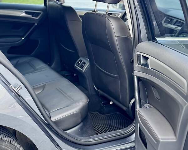 Сірий Фольксваген Гольф, об'ємом двигуна 1.8 л та пробігом 164 тис. км за 12800 $, фото 18 на Automoto.ua