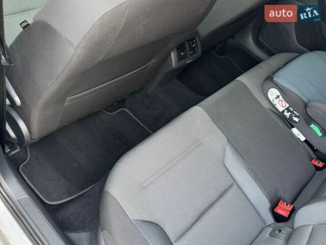 Серый Фольксваген Гольф, объемом двигателя 1.97 л и пробегом 150 тыс. км за 14100 $, фото 10 на Automoto.ua