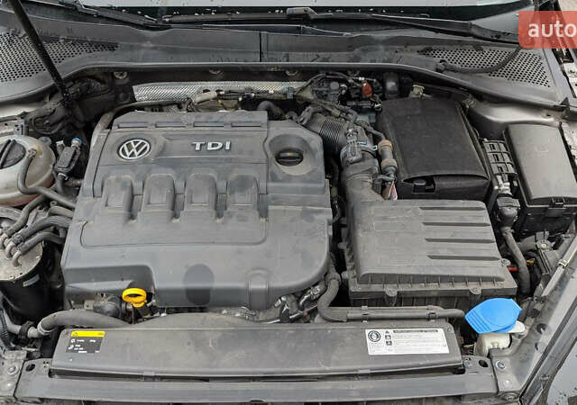 Серый Фольксваген Гольф, объемом двигателя 1.6 л и пробегом 256 тыс. км за 11200 $, фото 14 на Automoto.ua