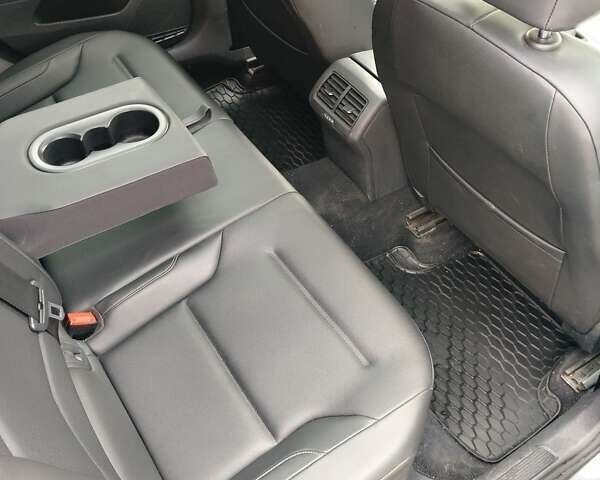 Серый Фольксваген Гольф, объемом двигателя 1.97 л и пробегом 269 тыс. км за 11400 $, фото 11 на Automoto.ua