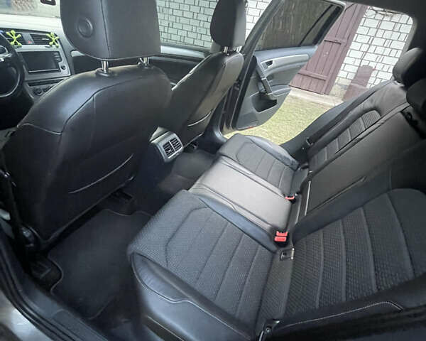 Серый Фольксваген Гольф, объемом двигателя 1.6 л и пробегом 205 тыс. км за 12500 $, фото 3 на Automoto.ua