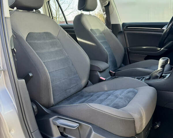 Сірий Фольксваген Гольф, об'ємом двигуна 1.6 л та пробігом 198 тис. км за 10800 $, фото 28 на Automoto.ua