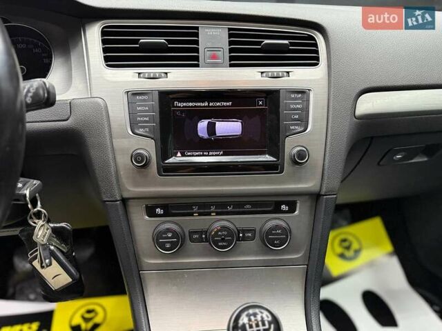 Сірий Фольксваген Гольф, об'ємом двигуна 1.6 л та пробігом 461 тис. км за 10700 $, фото 16 на Automoto.ua