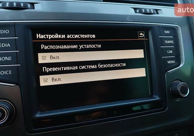 Сірий Фольксваген Гольф, об'ємом двигуна 1.6 л та пробігом 293 тис. км за 11800 $, фото 58 на Automoto.ua