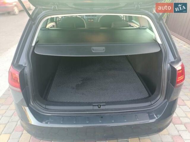 Серый Фольксваген Гольф, объемом двигателя 1.6 л и пробегом 282 тыс. км за 10200 $, фото 20 на Automoto.ua