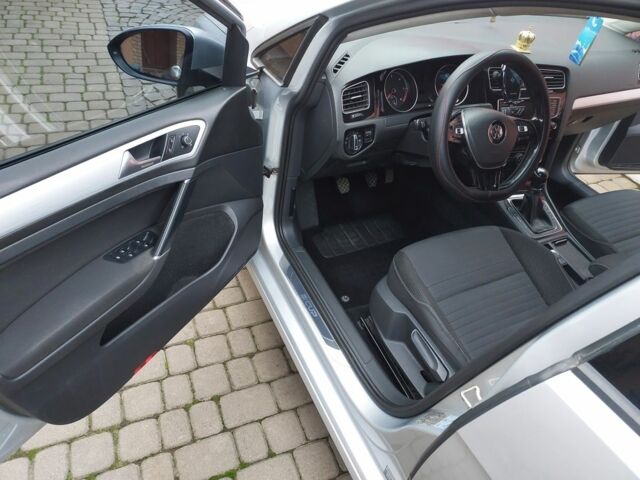 Сірий Фольксваген Гольф, об'ємом двигуна 1.6 л та пробігом 239 тис. км за 10750 $, фото 4 на Automoto.ua