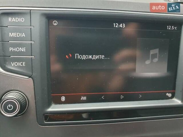 Серый Фольксваген Гольф, объемом двигателя 1.6 л и пробегом 170 тыс. км за 8500 $, фото 18 на Automoto.ua