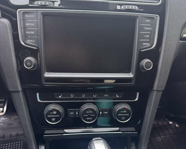 Серый Фольксваген Гольф, объемом двигателя 1.97 л и пробегом 140 тыс. км за 15900 $, фото 10 на Automoto.ua