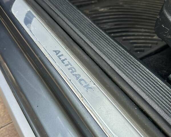 Серый Фольксваген Гольф, объемом двигателя 1.8 л и пробегом 137 тыс. км за 13999 $, фото 53 на Automoto.ua