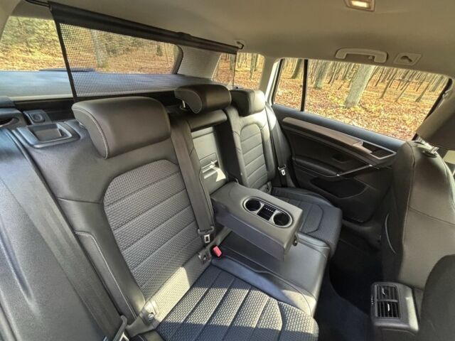 Сірий Фольксваген Гольф, об'ємом двигуна 1.6 л та пробігом 245 тис. км за 12800 $, фото 6 на Automoto.ua