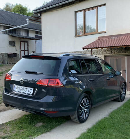 Серый Фольксваген Гольф, объемом двигателя 1.6 л и пробегом 280 тыс. км за 10999 $, фото 3 на Automoto.ua