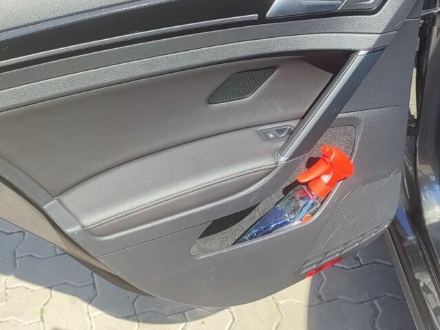 Серый Фольксваген Гольф, объемом двигателя 2 л и пробегом 335 тыс. км за 12500 $, фото 5 на Automoto.ua