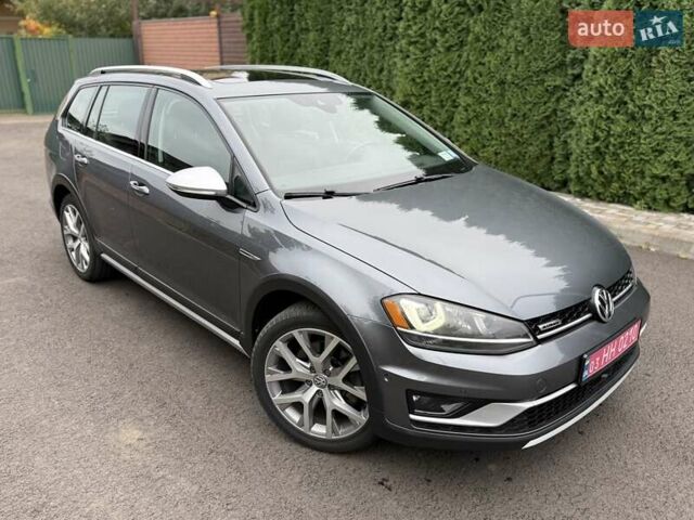 Серый Фольксваген Гольф, объемом двигателя 1.8 л и пробегом 199 тыс. км за 12200 $, фото 1 на Automoto.ua