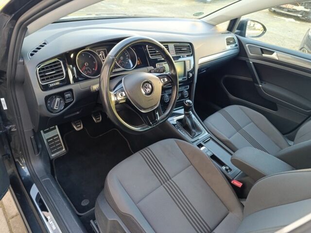 Сірий Фольксваген Гольф, об'ємом двигуна 1.6 л та пробігом 258 тис. км за 12000 $, фото 4 на Automoto.ua