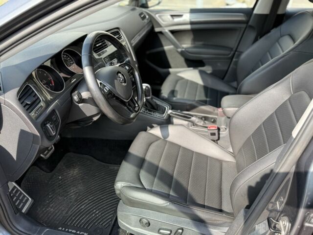 Серый Фольксваген Гольф, объемом двигателя 1.8 л и пробегом 199 тыс. км за 12500 $, фото 12 на Automoto.ua