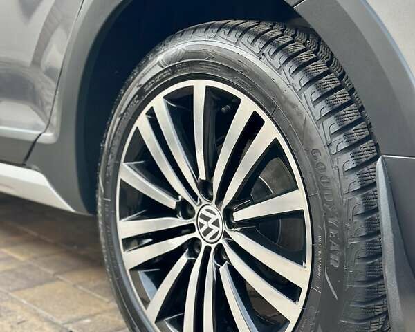 Серый Фольксваген Гольф, объемом двигателя 1.8 л и пробегом 137 тыс. км за 13999 $, фото 22 на Automoto.ua