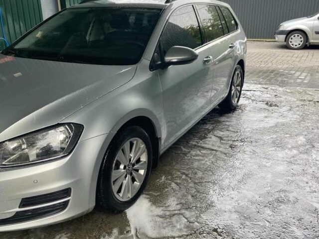 Серый Фольксваген Гольф, объемом двигателя 1 л и пробегом 258 тыс. км за 10600 $, фото 2 на Automoto.ua