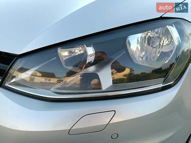 Серый Фольксваген Гольф, объемом двигателя 1.6 л и пробегом 233 тыс. км за 10700 $, фото 21 на Automoto.ua