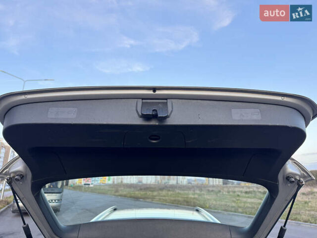 Сірий Фольксваген Гольф, об'ємом двигуна 1.6 л та пробігом 335 тис. км за 11999 $, фото 36 на Automoto.ua