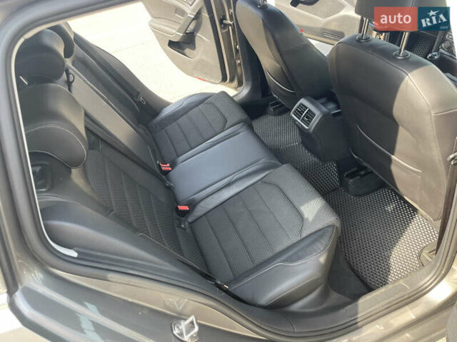 Серый Фольксваген Гольф, объемом двигателя 2 л и пробегом 238 тыс. км за 14000 $, фото 25 на Automoto.ua