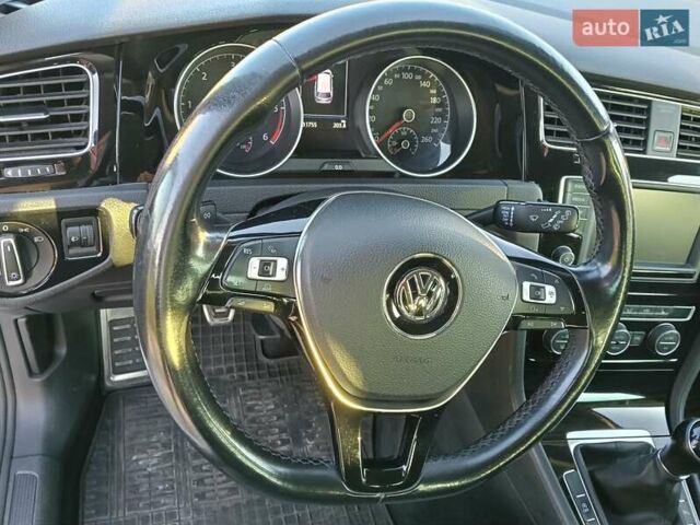 Фольксваген Гольф 2016 в Хмельницком на Automoto.ua Серый Фольксваген Гольф, объемом двигателя 1.6 л и пробегом 233 тыс. км за 10700 $, фото 40 на Automoto.ua