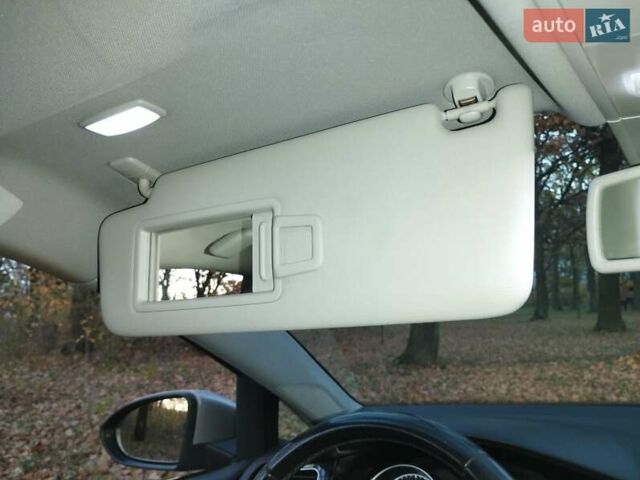 Сірий Фольксваген Гольф, об'ємом двигуна 1.6 л та пробігом 335 тис. км за 11200 $, фото 30 на Automoto.ua