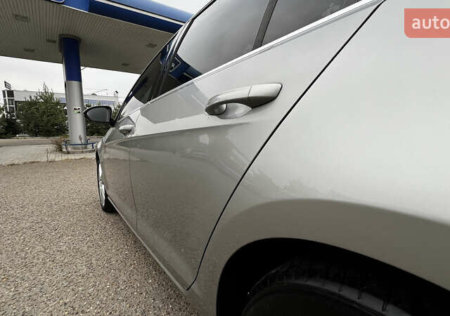 Серый Фольксваген Гольф, объемом двигателя 1.97 л и пробегом 300 тыс. км за 10700 $, фото 27 на Automoto.ua