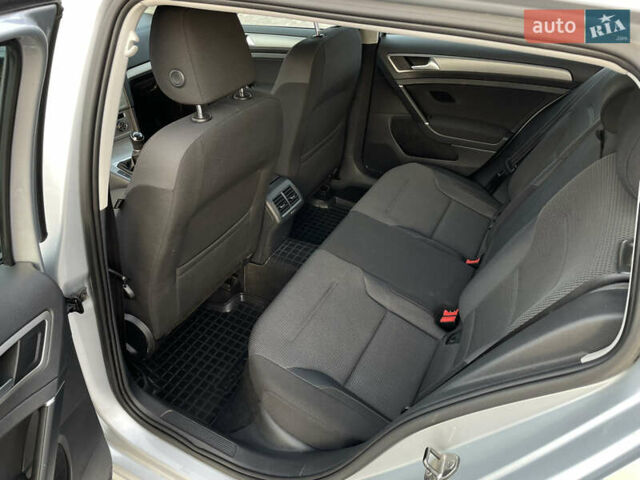 Серый Фольксваген Гольф, объемом двигателя 1.8 л и пробегом 80 тыс. км за 10500 $, фото 10 на Automoto.ua