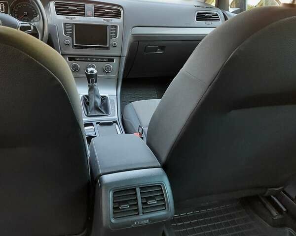 Сірий Фольксваген Гольф, об'ємом двигуна 1.6 л та пробігом 260 тис. км за 11500 $, фото 15 на Automoto.ua