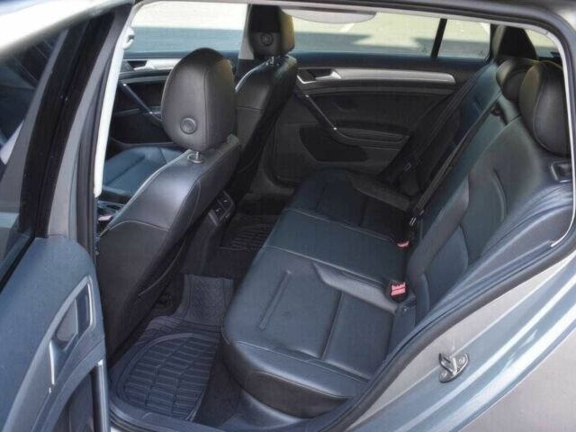 Серый Фольксваген Гольф, объемом двигателя 1.8 л и пробегом 76 тыс. км за 1600 $, фото 11 на Automoto.ua