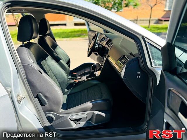 Серый Фольксваген Гольф, объемом двигателя 2 л и пробегом 92 тыс. км за 14800 $, фото 6 на Automoto.ua