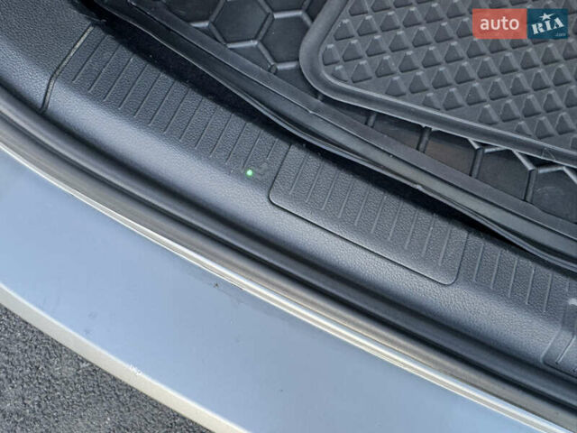 Сірий Фольксваген Гольф, об'ємом двигуна 1.6 л та пробігом 335 тис. км за 11999 $, фото 40 на Automoto.ua
